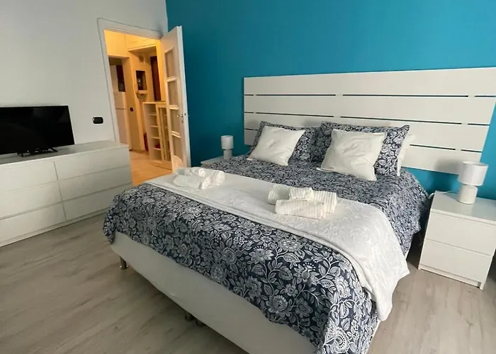 25 Sweet Home